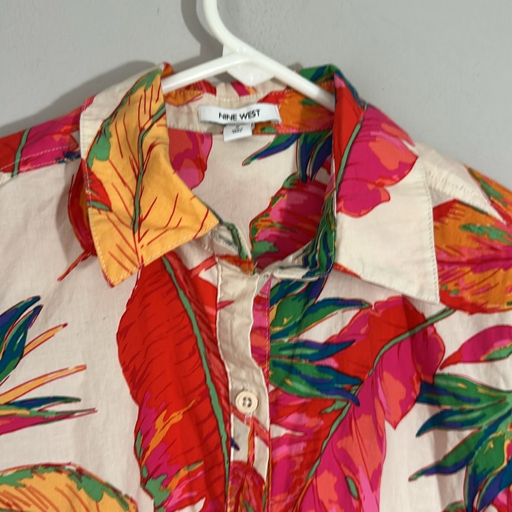 Nine West Tie-Front Button Down Shirt size S - Picture 5 of 7
